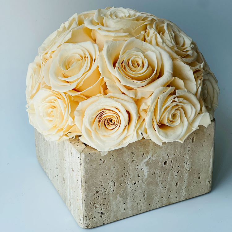 Eternity flower arrangement made of preserved roses