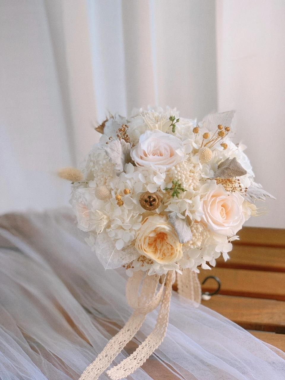 Ivory Dream Bridal Bouquet - Preserved Flower Wedding Bouquet