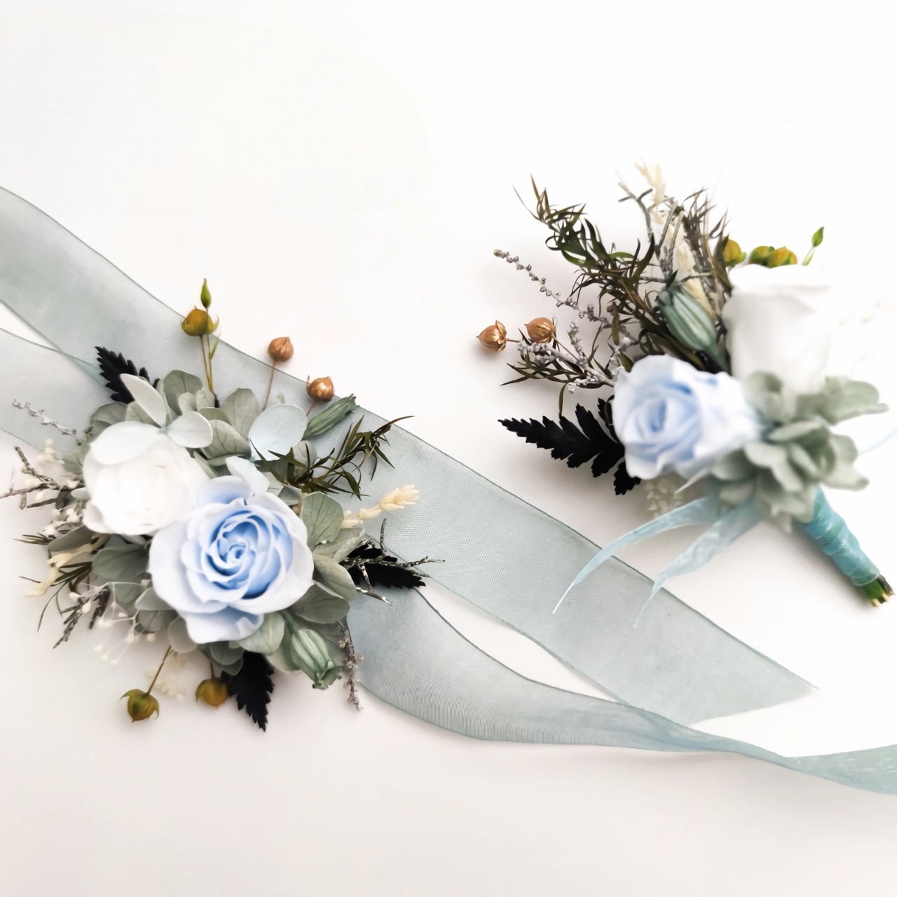 Corsage With Preserved Roses (White & Blue)