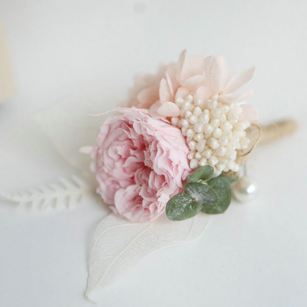Boutonniere With Soft Pink Rose real flower boutineer