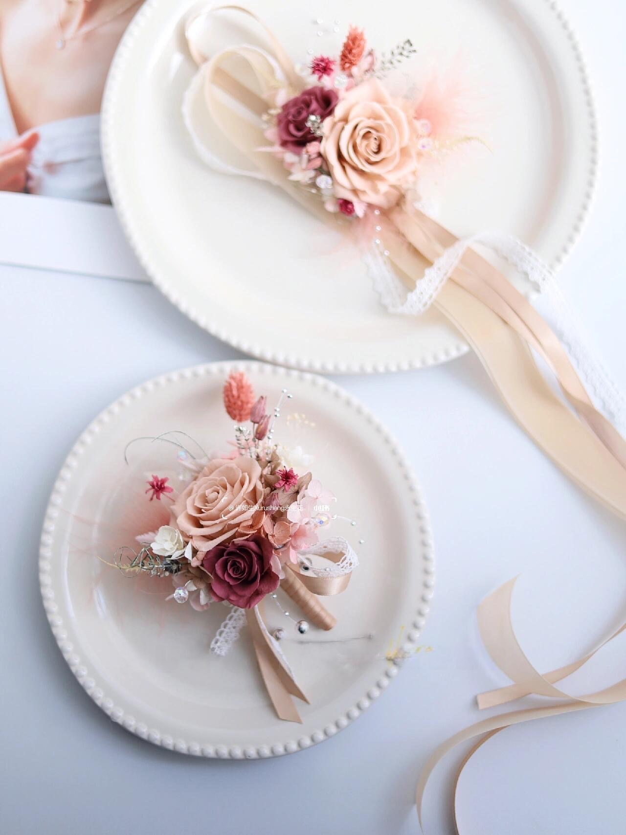 Boutonniere In Soft Blush & Burgundy