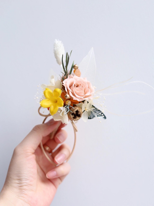 Boutonniere With Soft Blush & Yellow Blooms