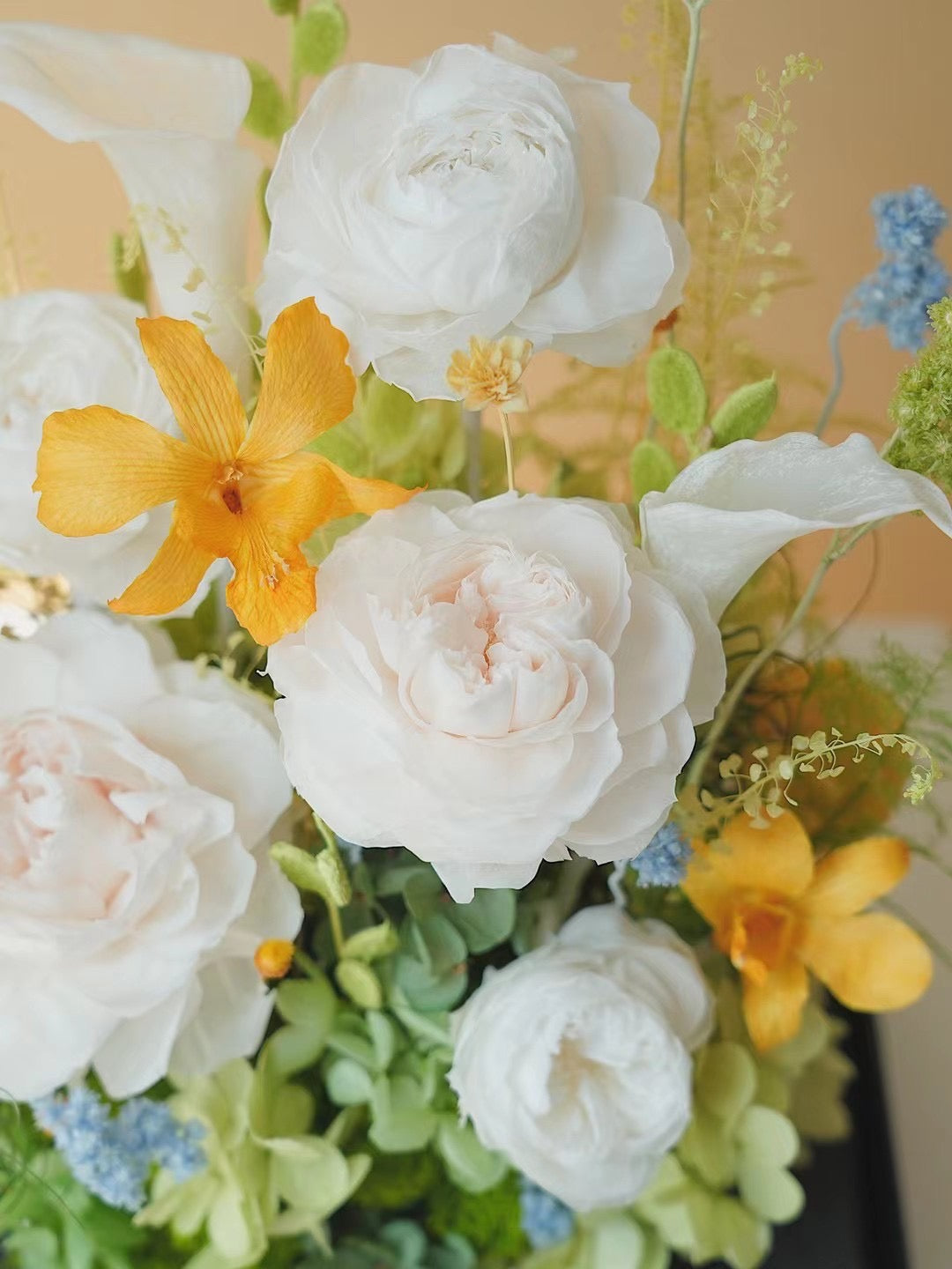 Mini Garden - White Roses