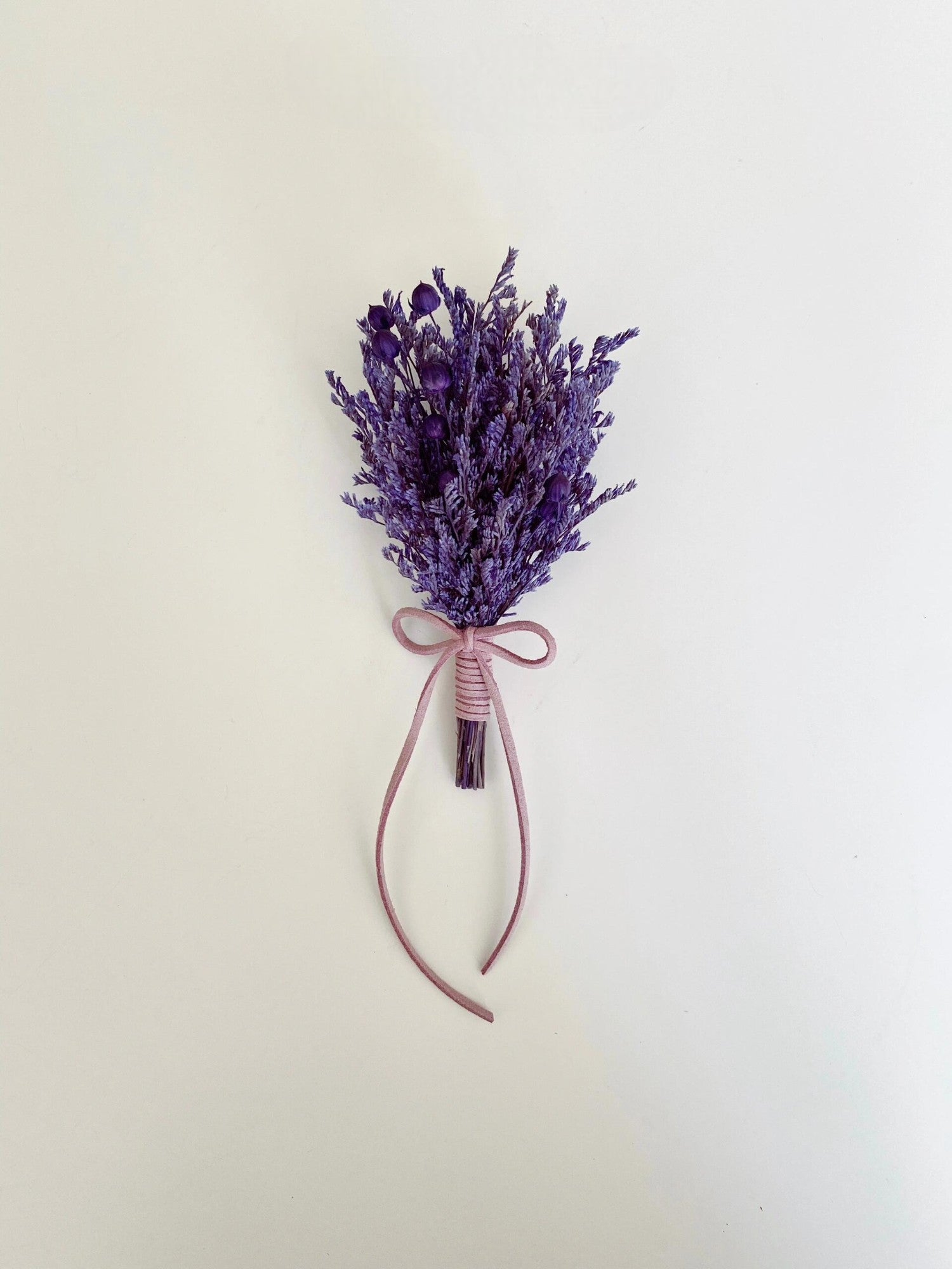 Rustic wedding boutonniere set with preserved dried flowers
